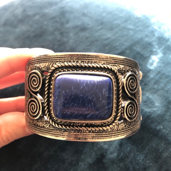 Silver and blue large bracelet✨🦋 - Picture 4 of 5